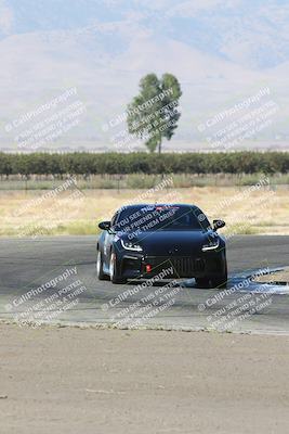 media/Sep-15-2024-Speed Ventures (Sun) [[7a54f7ed2f]]/Black Group/Session 1 (Outside Grapevine)/